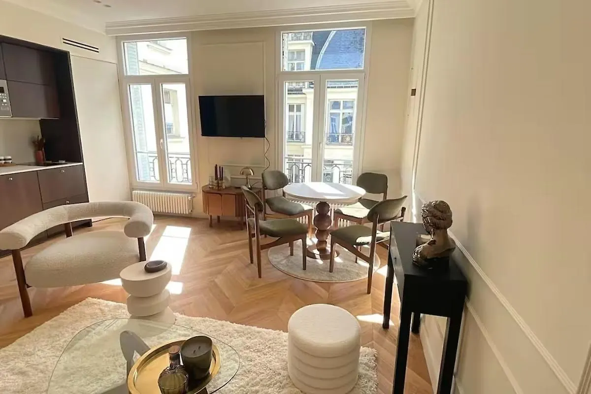פריז 4P 1Br - Fully Renovated With Ac - Champs-Elysees צרפת